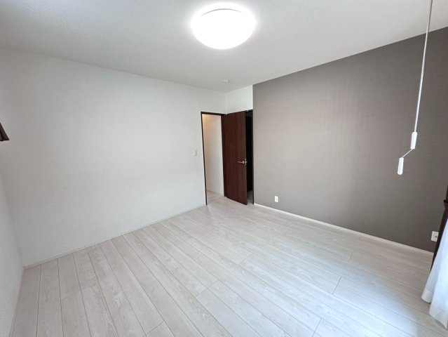 中古戸建　大垣市青柳町一丁目　令和元年築の洋室