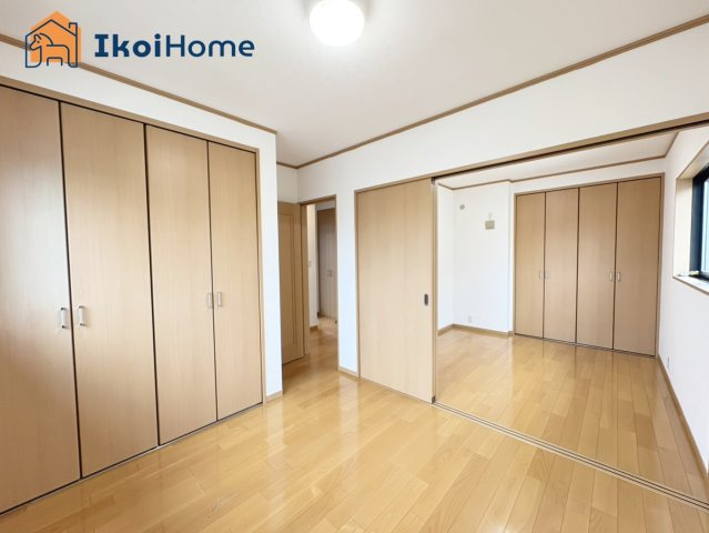 神戸市西区玉津町二ツ屋　中古戸建の子供部屋|【ホームページに現地動画掲載中】●年中無休：当日予約可●収納スペースも広く収納豊富で便利です！