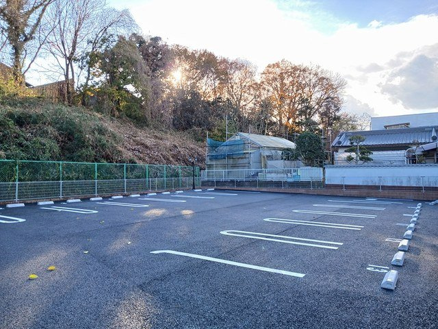 プレミアコート　上高津の駐車場|駐車場完備です