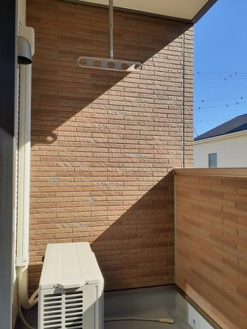 マンス　シャンのバルコニー