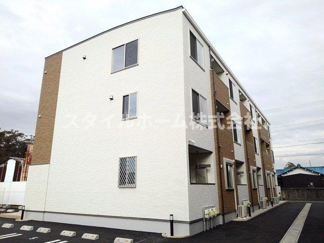 マンス　シャンの外観
