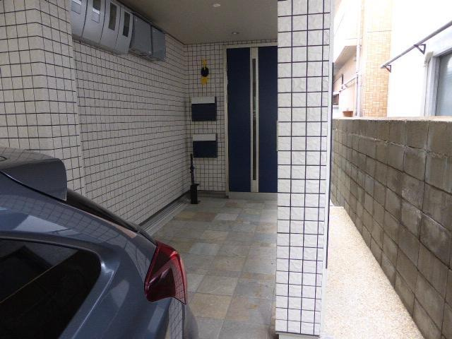 ラシーネ高砂　春吉小学校区のエントランス|ラシーネ高砂