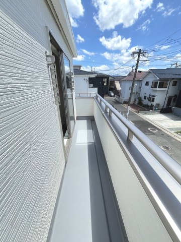 【バルコニー】 | 福岡市南区警弥郷1丁目第4　2号棟（全3棟）【仲介手数料無料・0円】 | 現地写真。
