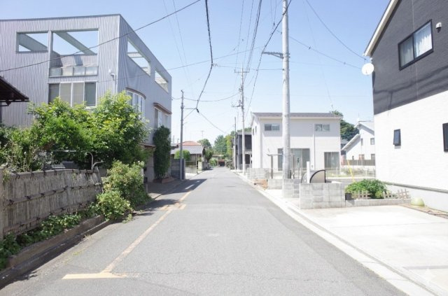 本町1丁目土地47坪の周辺|西側約5.6ｍ公道に約7.8ｍ接道
