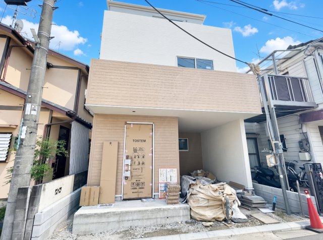 神戸市西区王塚台　第10期　新築一戸建ての外観|周辺は落ち着いた街並みの住宅地！子育てがしやすい住環境です！まだ未完成ですが、現地でしかわからない事もございます。是非一度ご覧ください。