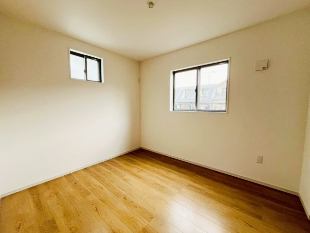 羽束師鴨川町１２号地