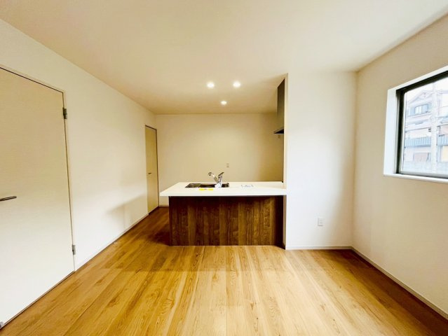 羽束師鴨川町１２号地