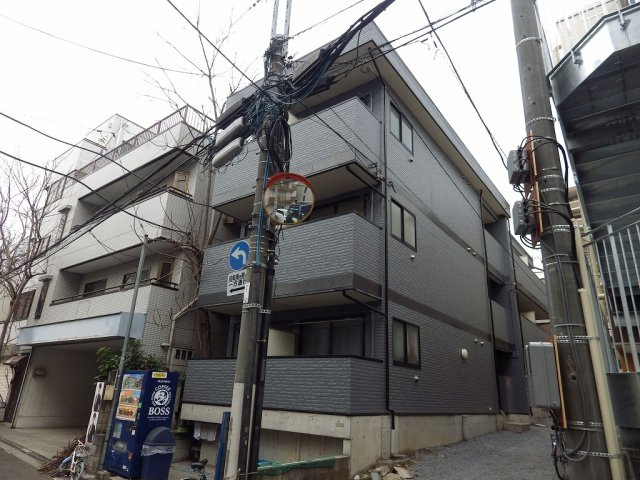 ホワイトヒルズの外観