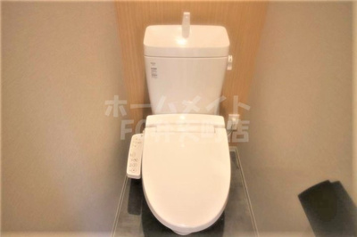 【トイレ】 | リエゾンコート弁天町 | コンパクトで使いやすいトイレです