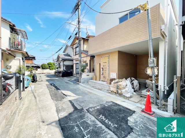 神戸市西区王塚台　第10期　新築一戸建ての前面道路含む現地写真|周辺は落ち着いた街並みの住宅地！子育てがしやすい住環境です！まだ未完成ですが、現地でしかわからない事もございます。是非一度ご覧ください。