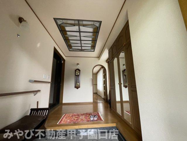 貸家　西宮市甲子園砂田町の玄関