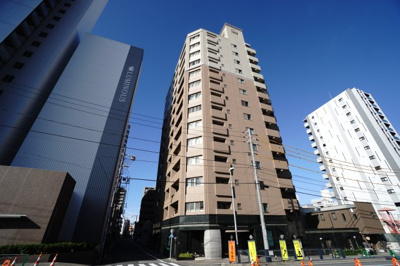 【外観】 | 【上質リノベ】ライオンズマンション舟入本町 | 【耐震性】
耐震性の高さを判断するポイントは、
建築確認申請日が1981年6月1日以降の
新耐震基準に適合しているかどうか。
震度６程度の大地震でも
建物が崩壊しないレベルが基準になりました。