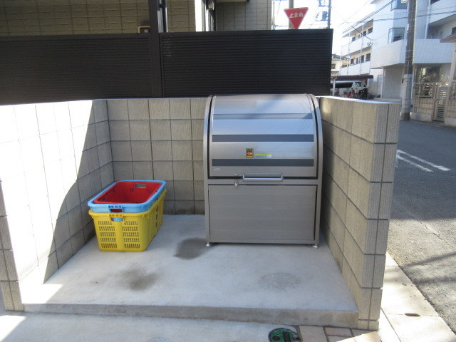 ドミール昌和のその他共用部分|★敷地内ゴミ捨て場★