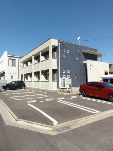 モントシャインの駐車場