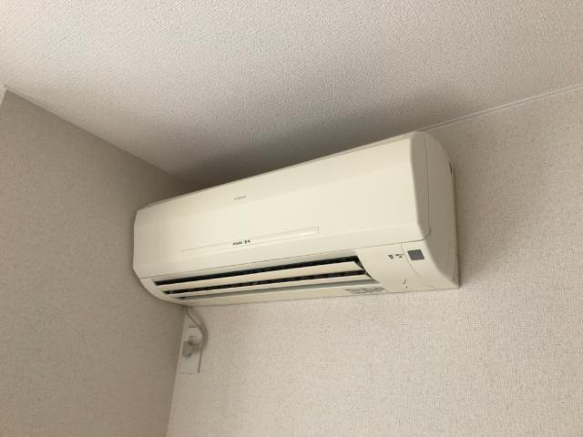 ハーフバレーⅡの設備|エアコン