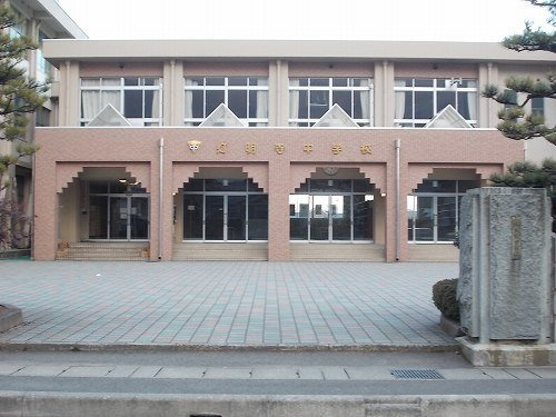 ニュ－プリムロ－ズ　Ⅱ棟の周辺|灯明寺中学校まで350m