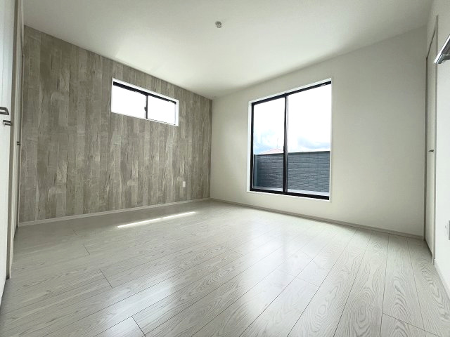 【寝室】 | 福岡市南区寺塚1丁目2期　1号棟（全3棟）【仲介手数料無料・0円】 | 施工例。施工例は完成時と異なる場合があります。