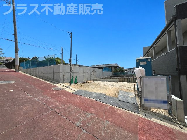 【外観】 | 福岡市南区寺塚1丁目2期　1号棟（全3棟）【仲介手数料無料・0円】 | 現地写真。プラス不動産販売なら、現場の全ての棟をまとめてご見学頂けます。