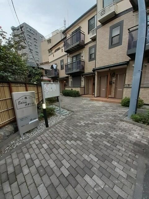 エテルノ武蔵小山のエントランス