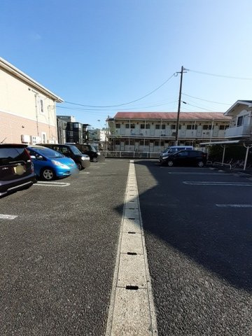熊本市中央区坪井６丁目のアパートの駐車場|駐車場があります