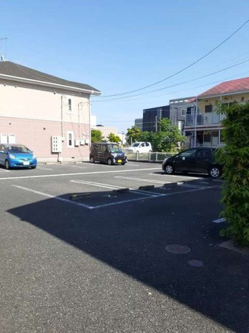 熊本市中央区坪井６丁目のアパートの駐車場|駐車場完備です
