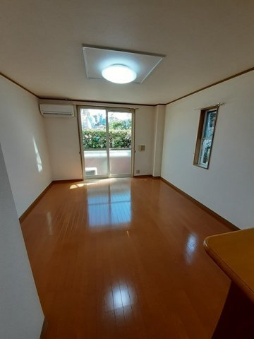 熊本市中央区坪井６丁目のアパートの内装|内装は落ち着いています