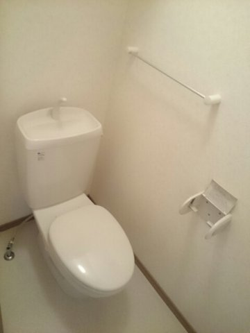 熊本市中央区坪井６丁目のアパートのトイレ|シンプルで使いやすいトイレです