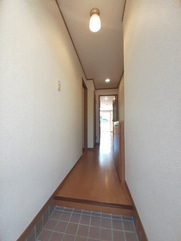 熊本市中央区坪井６丁目のアパートの玄関|毎日通る玄関はこちらです