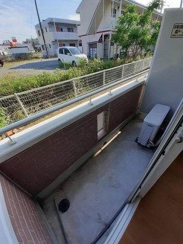 熊本市中央区坪井６丁目のアパートのバルコニー|開放的で明るい空間を演出してくれるバルコニーです