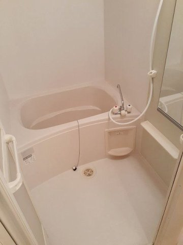 熊本市東区小山３丁目のアパートの浴室|日々の疲れを癒すお風呂付です