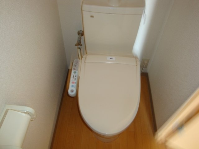 エルヴェ東小向Ⅱのトイレ|シャワー付トイレ（イメージ）