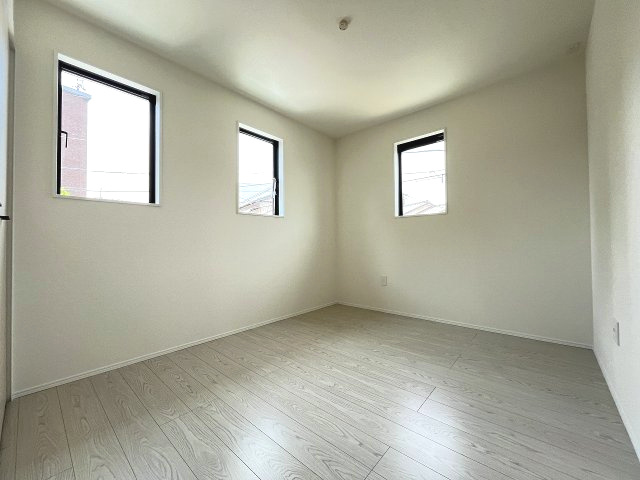 【子供部屋】 | 福岡市南区寺塚1丁目2期　2号棟（全3棟）【仲介手数料無料・0円】 | 施工例。施工例は完成時と異なる場合があります。