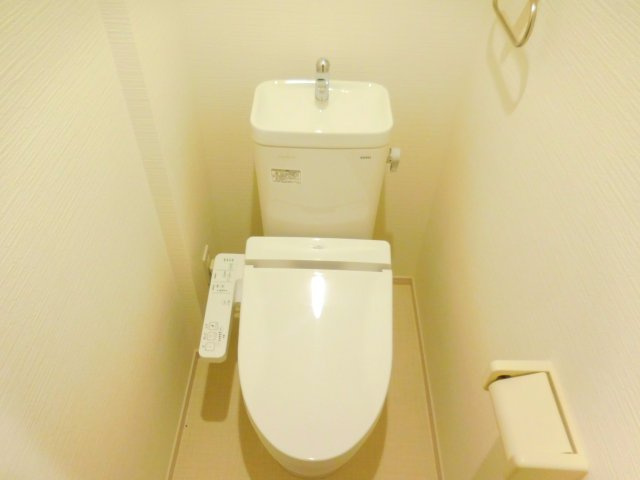 ファミーユ大阪高槻のトイレ