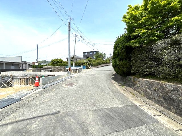 【その他】 | 福岡市南区寺塚1丁目2期　3号棟（全3棟）【仲介手数料無料・0円】 | 現地写真。前面道路です。