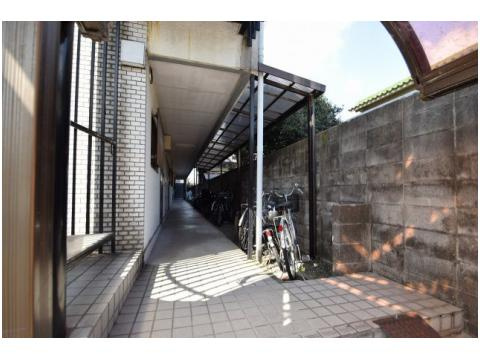 メゾン富田のエントランス