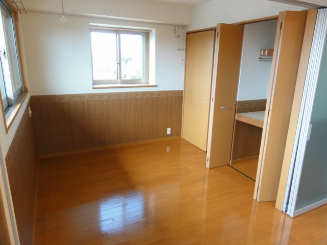 オマージュの内装