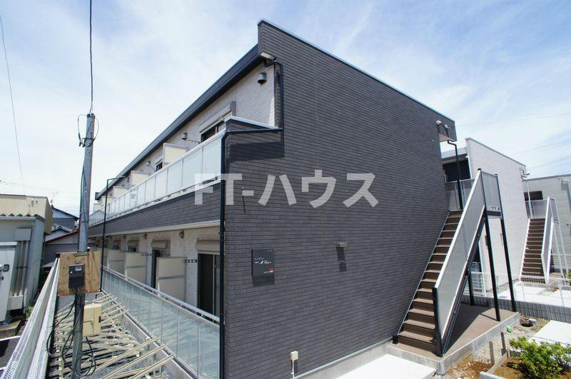 リブリ・エム・クレスト シー