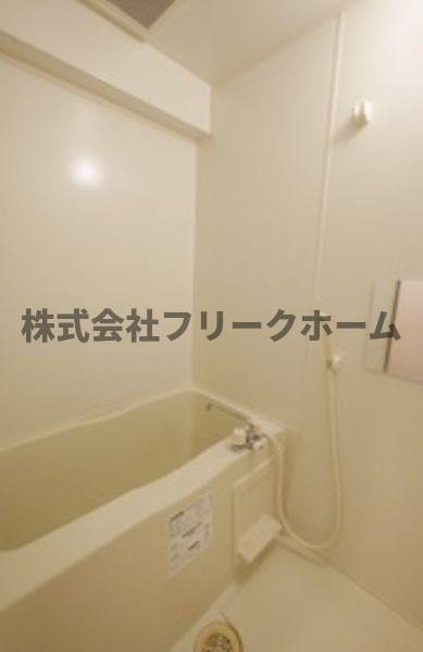 三鷹市下連雀３丁目の賃貸マンションの浴室