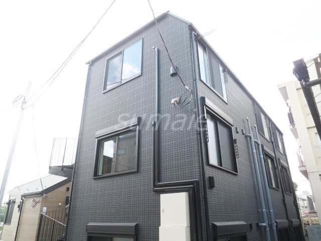 ブルーレジデンス赤羽Ⅲの外観|3階建てです☆