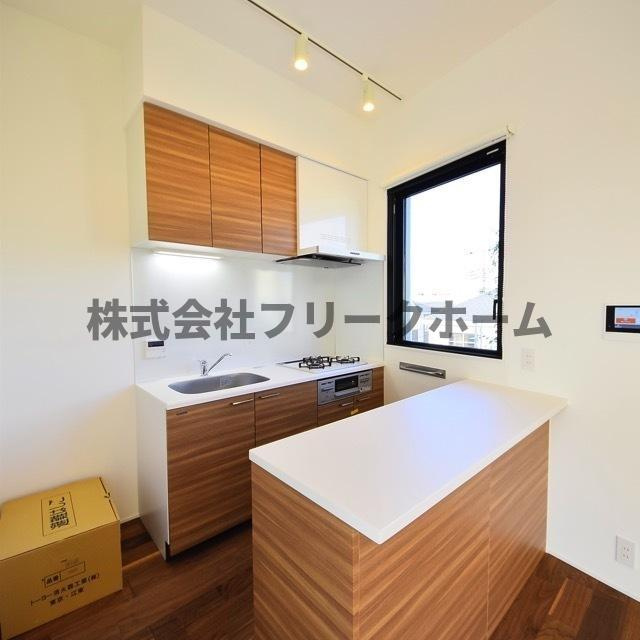 武蔵野市吉祥寺南町５丁目の賃貸マンションのキッチン