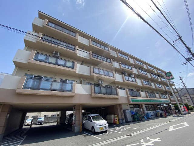 ハイツ・クレセントの外観