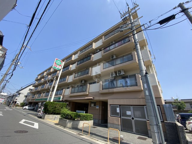 ハイツ・クレセントの外観