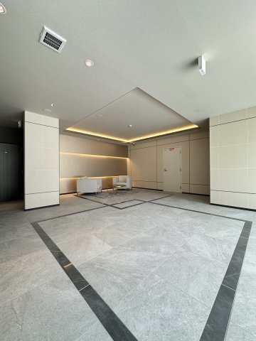 スプランディッドXのロビー