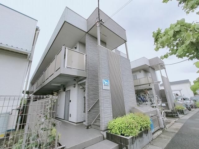 シーダーベルクＢの外観