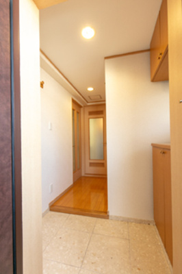 【玄関】 | ラジェンテユウ | ※写真は同タイプ住戸です。