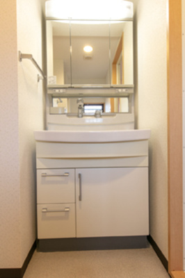 【洗面所】 | ラジェンテユウ | ※写真は同タイプ住戸です。