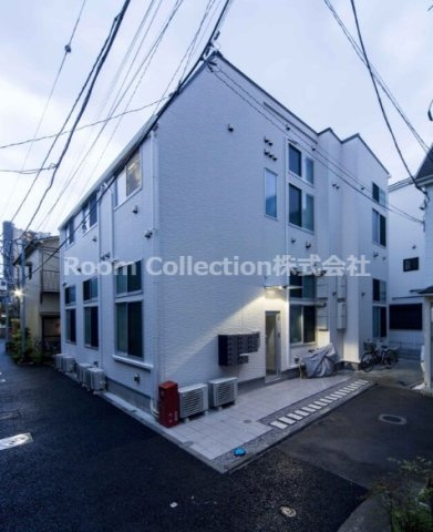 足立区千住寿町のアパート