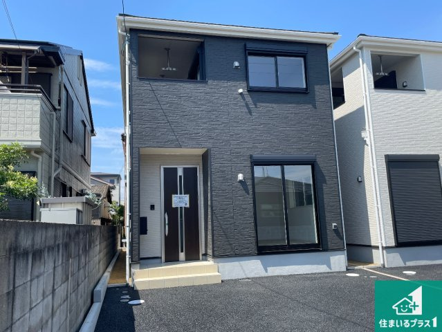 八尾市田井中　第1期　新築一戸建ての外観|安心の10年保証！外観を美しく保ち、雨水で汚れを落とします！気になることがありましたら、お気軽にお問い合わせください！