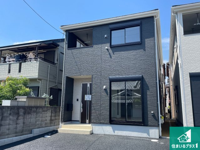 八尾市田井中　第1期　新築一戸建ての外観|安心の10年保証！外観を美しく保ち、雨水で汚れを落とします！気になることがありましたら、お気軽にお問い合わせください！