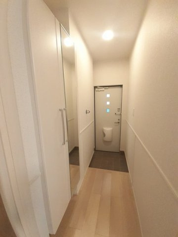 モダンフォレスト　Ⅰの玄関|シューズボックス付きの玄関です★